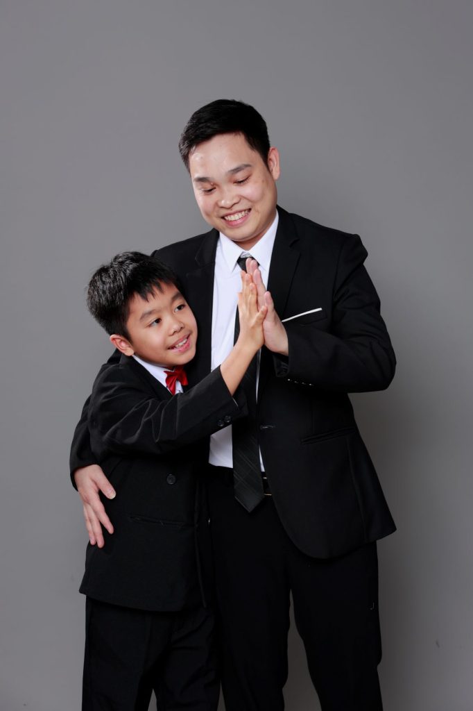 Nguyễn Văn Hải cùng con trai – động lực để người đàn ông Việt xa xứ không bỏ cuộc